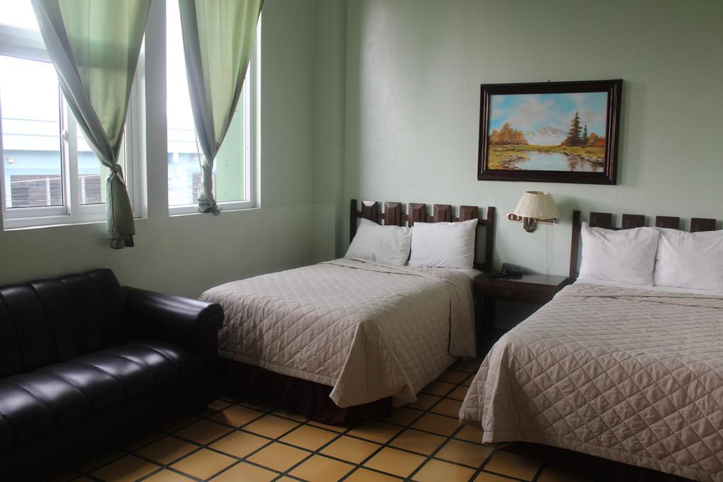 Hotel Sahara Santa Ana Phòng bức ảnh